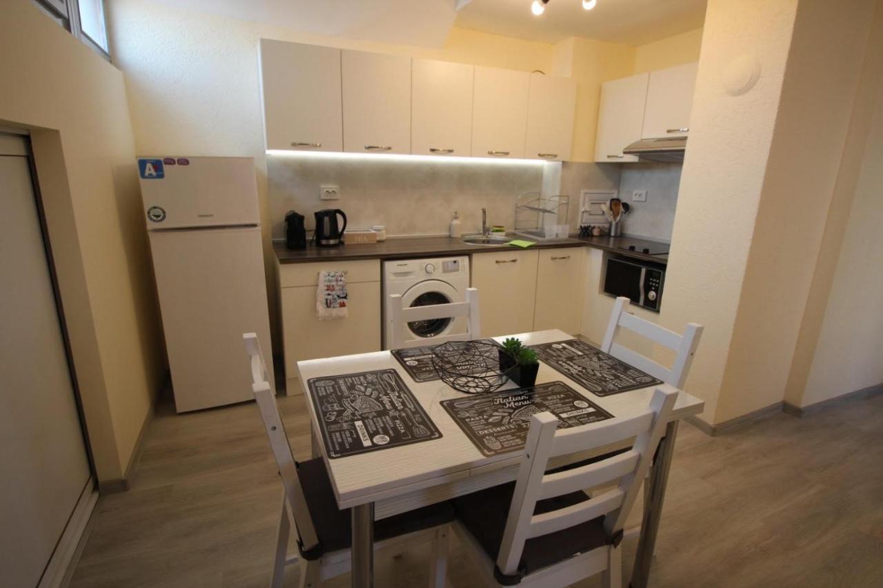Apartment Happy Holiday Lazur Burgas Extérieur photo