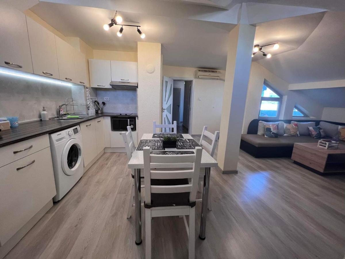 Apartment Happy Holiday Lazur Burgas Extérieur photo