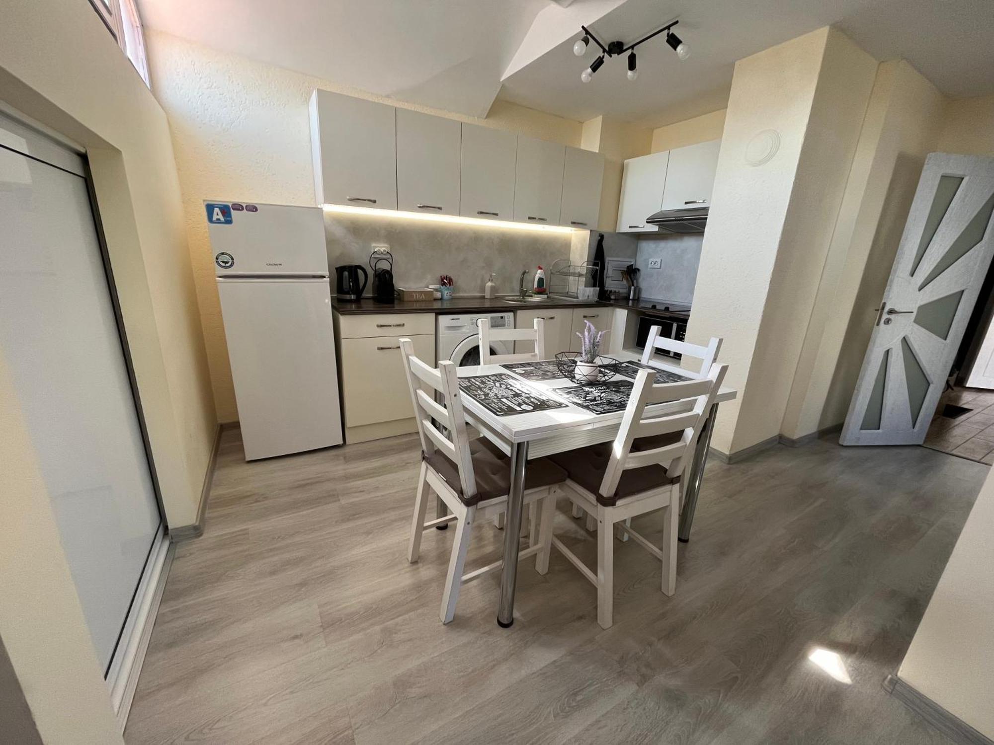 Apartment Happy Holiday Lazur Burgas Extérieur photo