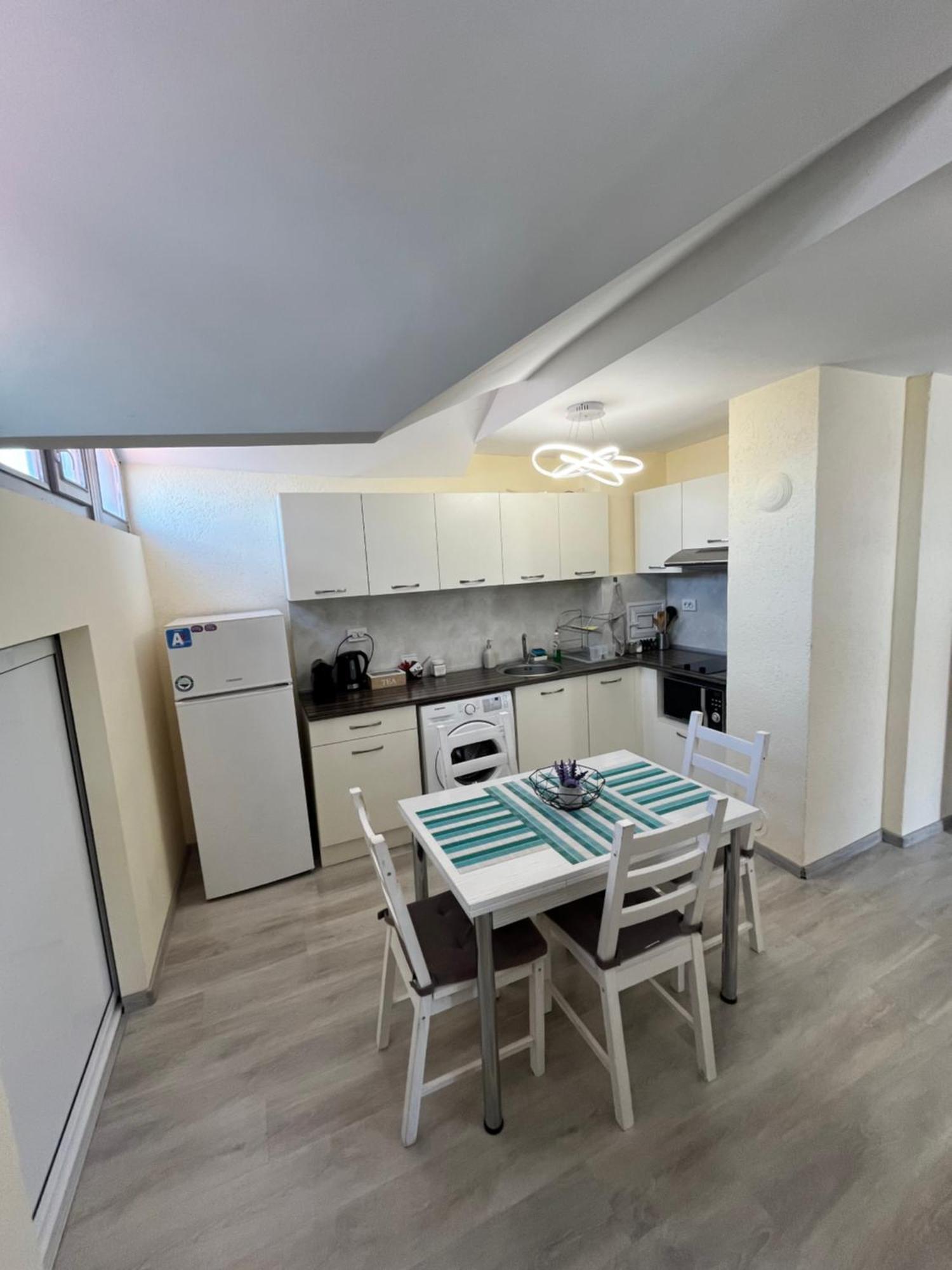 Apartment Happy Holiday Lazur Burgas Extérieur photo